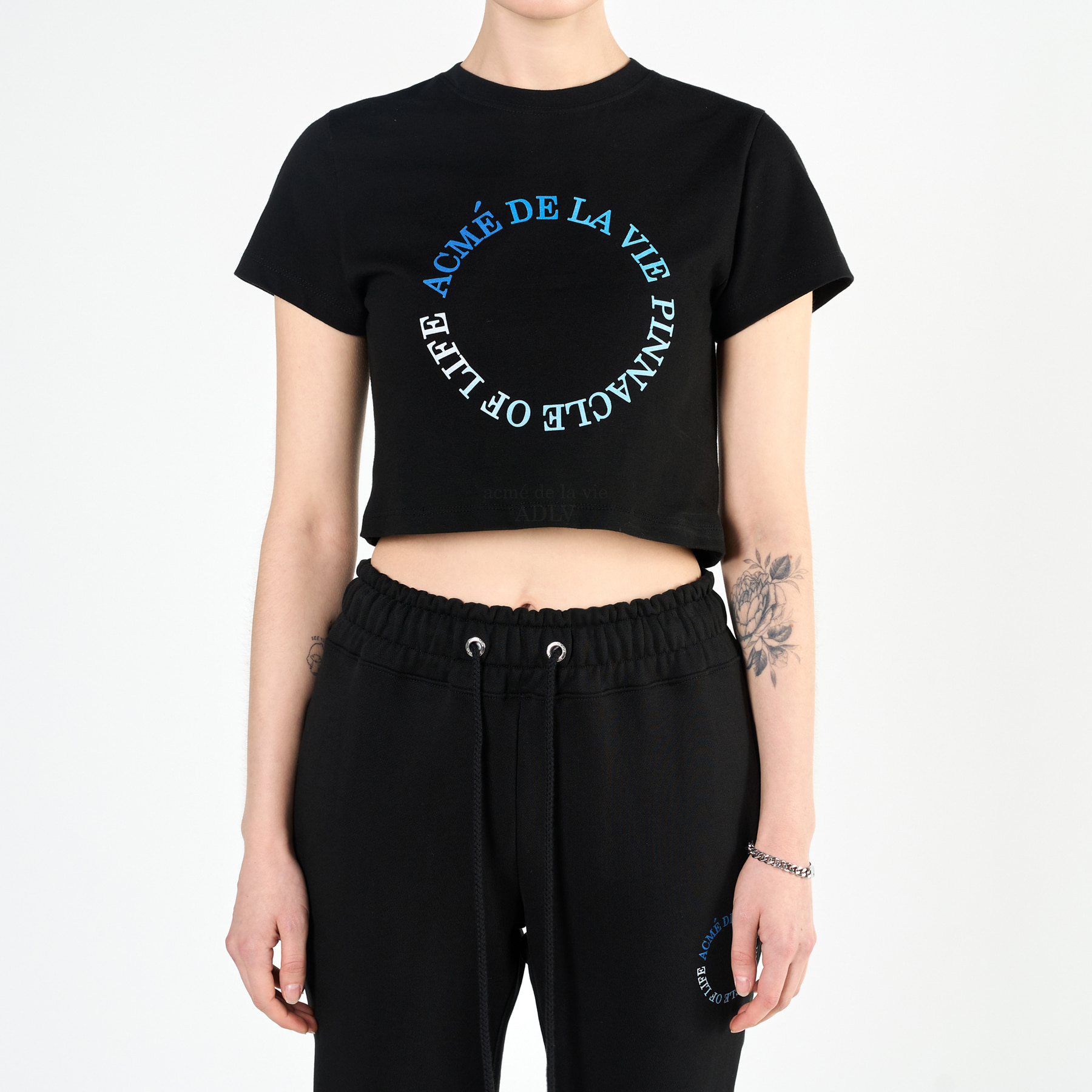 [acme de la vie] 100％ Authentic CIRCLE LOGO  ARTWORK CROP TOP SHORT SLEEVE T-SHIRT ADLV